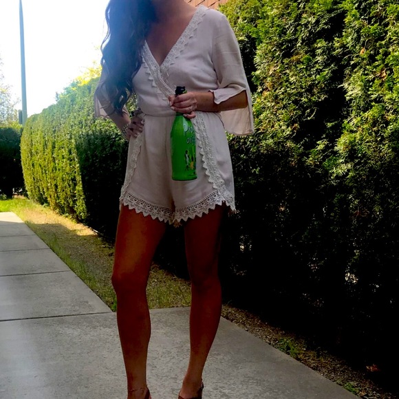 Navy Romper w/ Cream Lace Detail - Size S - ark & co - Picture 6 of 6